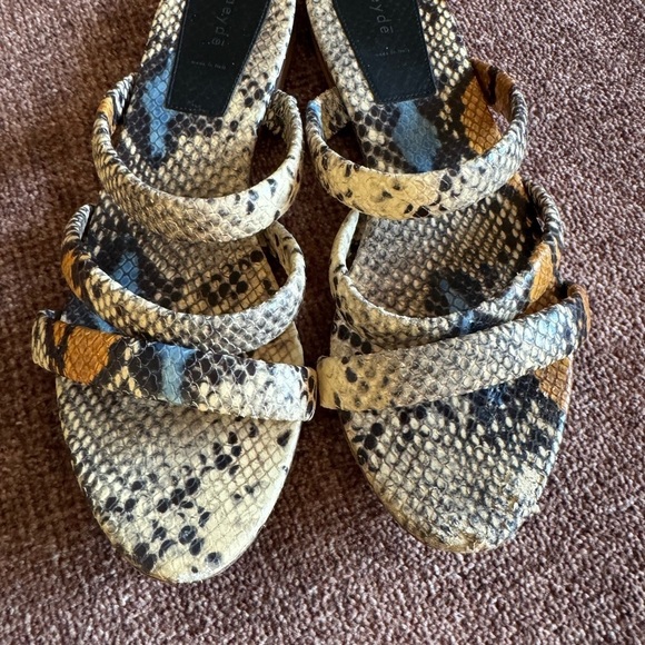 Aeyde‎ Chrissy Sandals in Yellow, Blue And Orange Snake-print Size 39/8 - Picture 1 of 8
